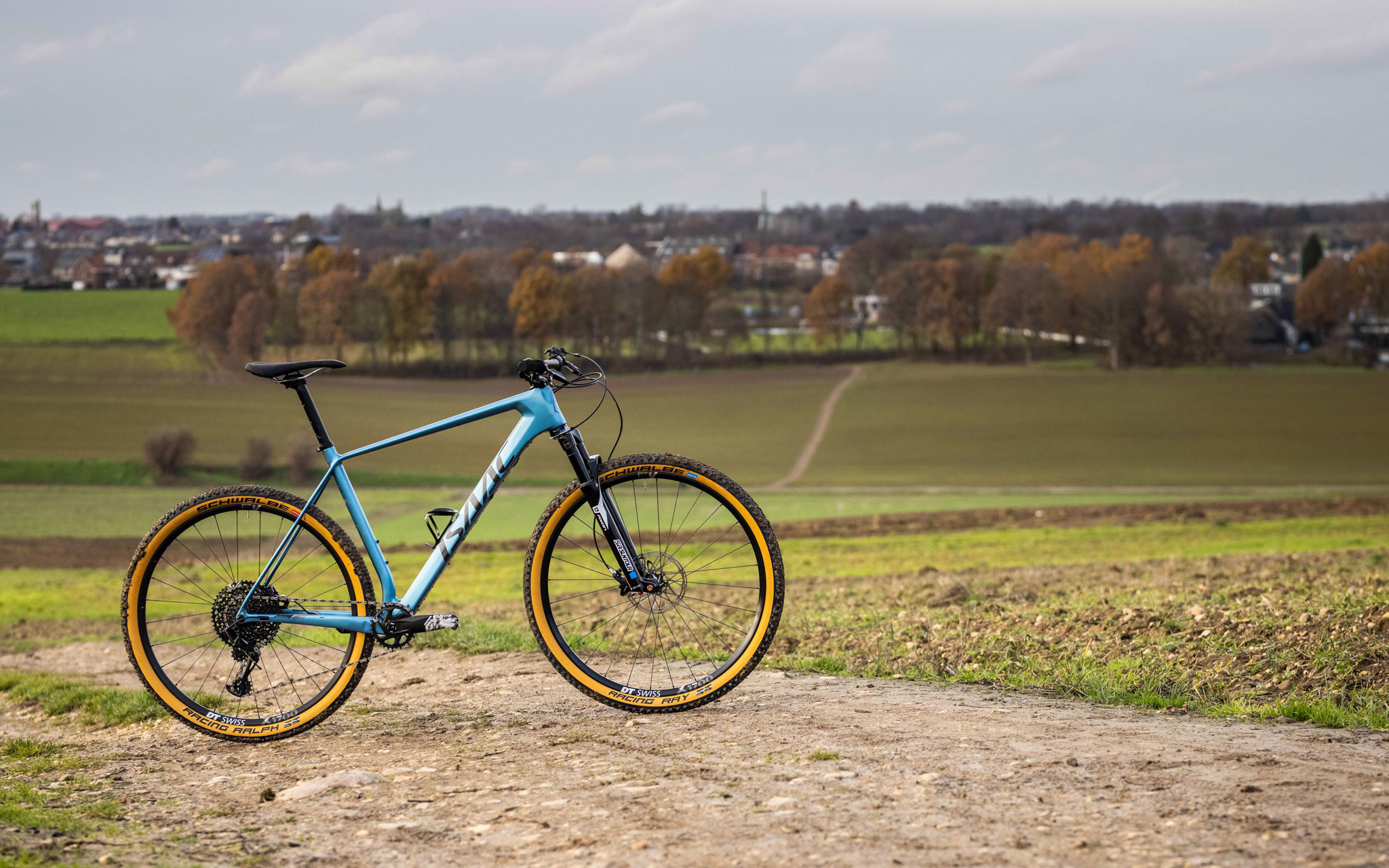 Nieuw | Isaac Baryon Boost: racehardtail 'pur sang' - Vojo Magazine