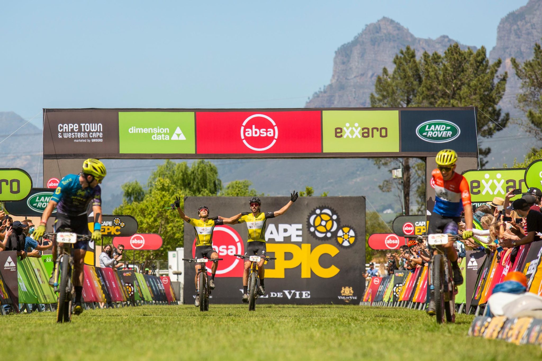 Cape Epic 2021 | Victoire historique pour Sarrou et Beers !