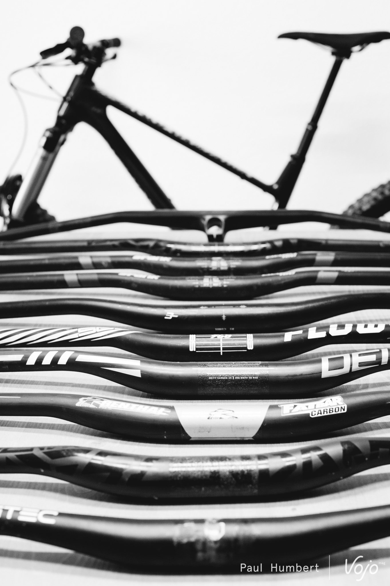 https://www.vojomag.com/app/uploads/2021/12/dossier statiques cintres carbone alu morzine 2021 vojo paul humbert 3 2048x1363.jpg