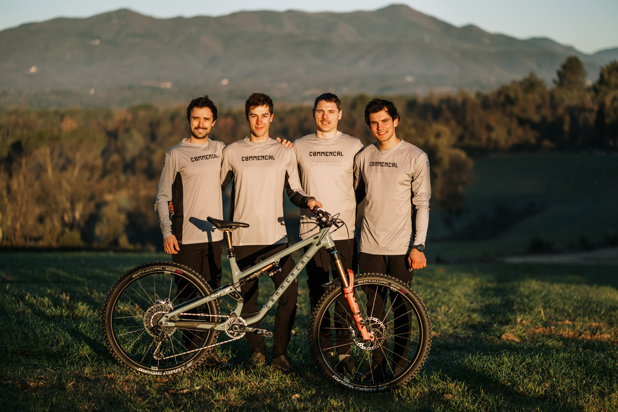 Transferts 2022 | Commencal Enduro Project, objectif développement !