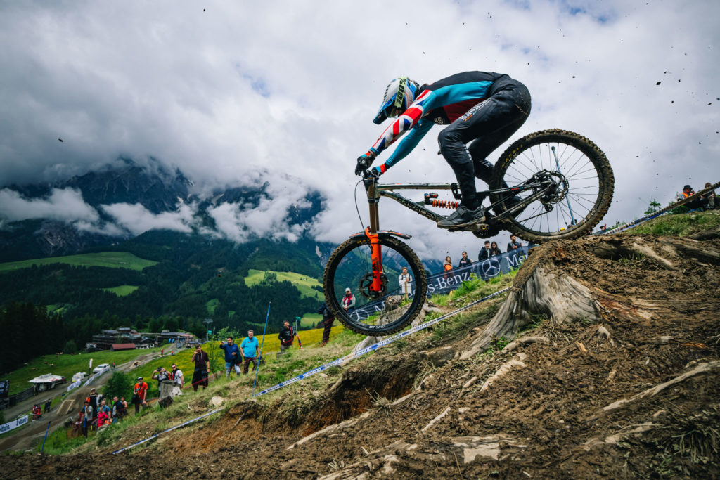 World Cup DH 2022 | Leogang : Walker et Balanche en démonstration de glisse