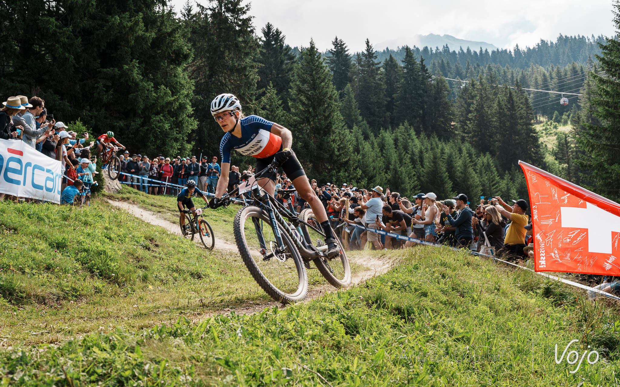 World Cup XC 2022 #5 – Lenzerheide | XCO Femmes : Loana Lecomte au bout du suspense