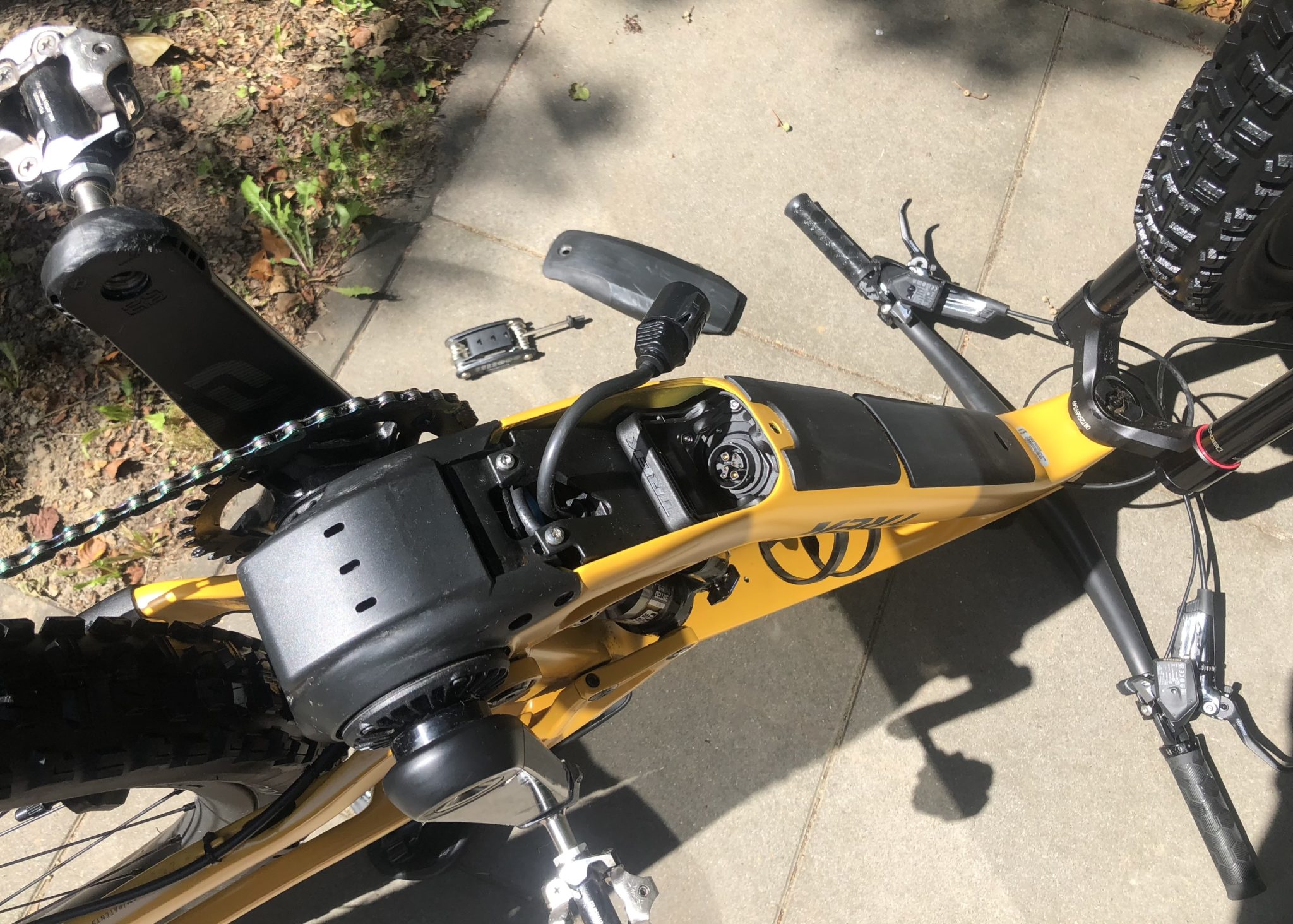 vtt electrique trek fuel