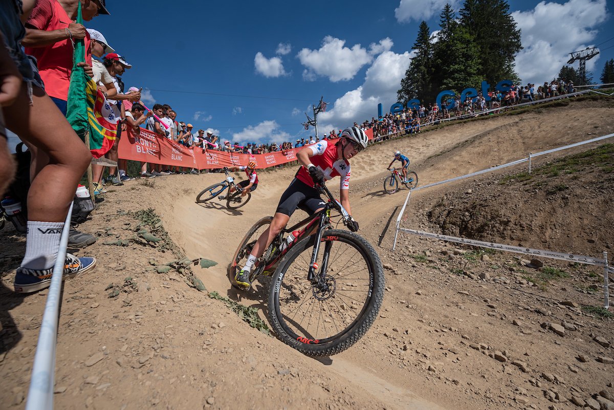 Nathaniel Ward Berouw eetlust WK MTB Les Gets 2022⎜XCO Junioren: Zwitserland bij de meisjes, Duitsland  bij de jongens - Vojo Magazine