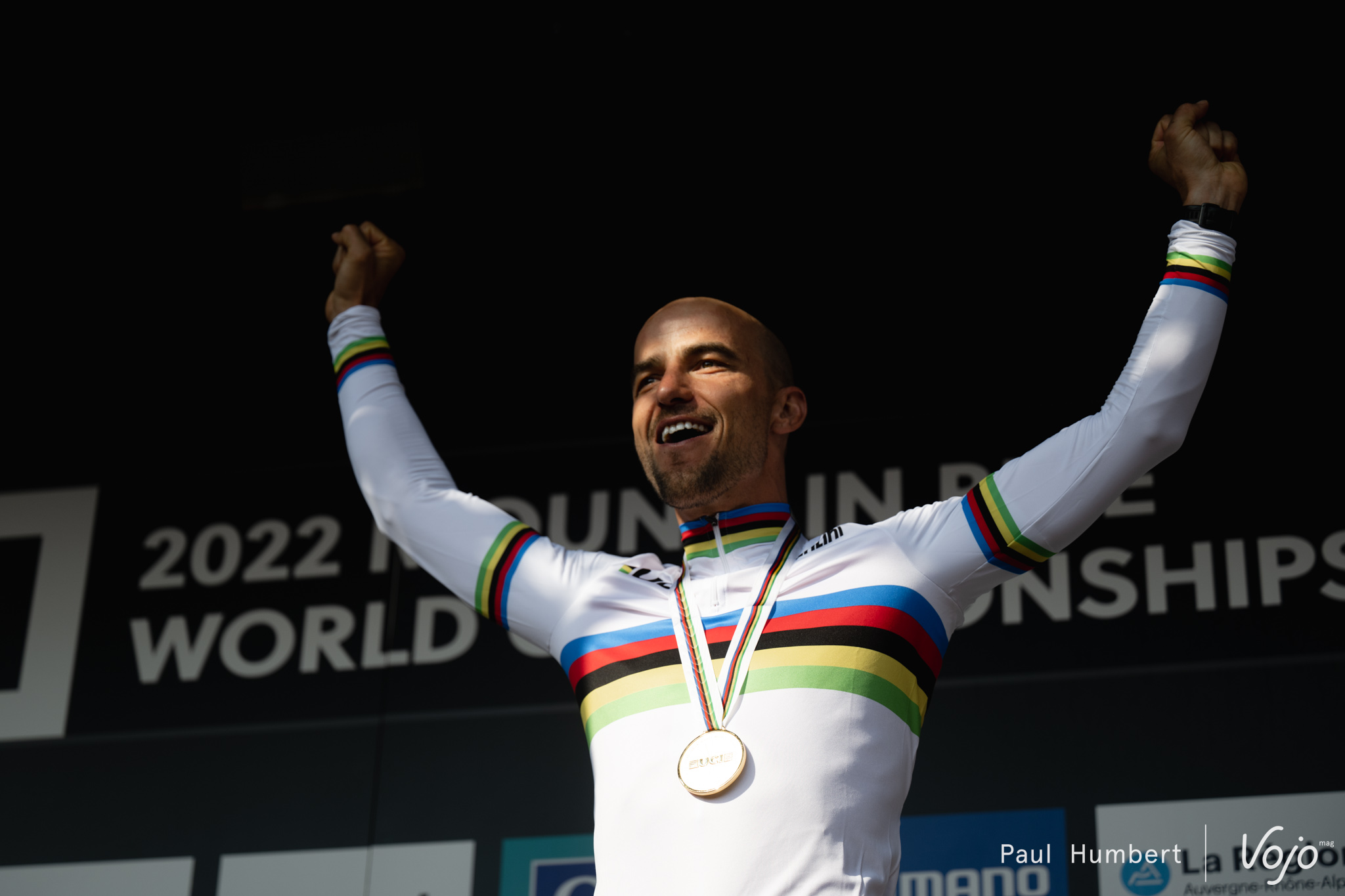 Worlds 2022 ⎜ XCO Hommes : et à la fin, c’est Schurter qui gagne !