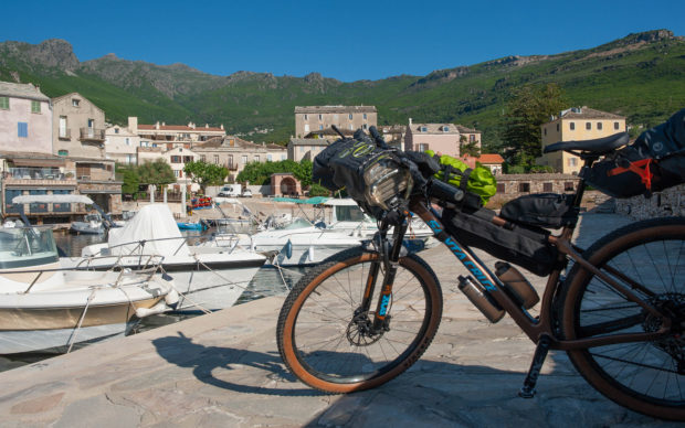 La Corse, entre terre et mer : en itinérance sur la GT20