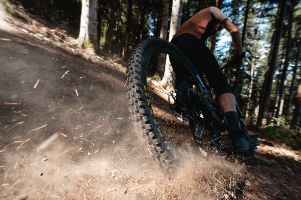 Maxxis : le guide complet de la gamme de pneus trail / enduro