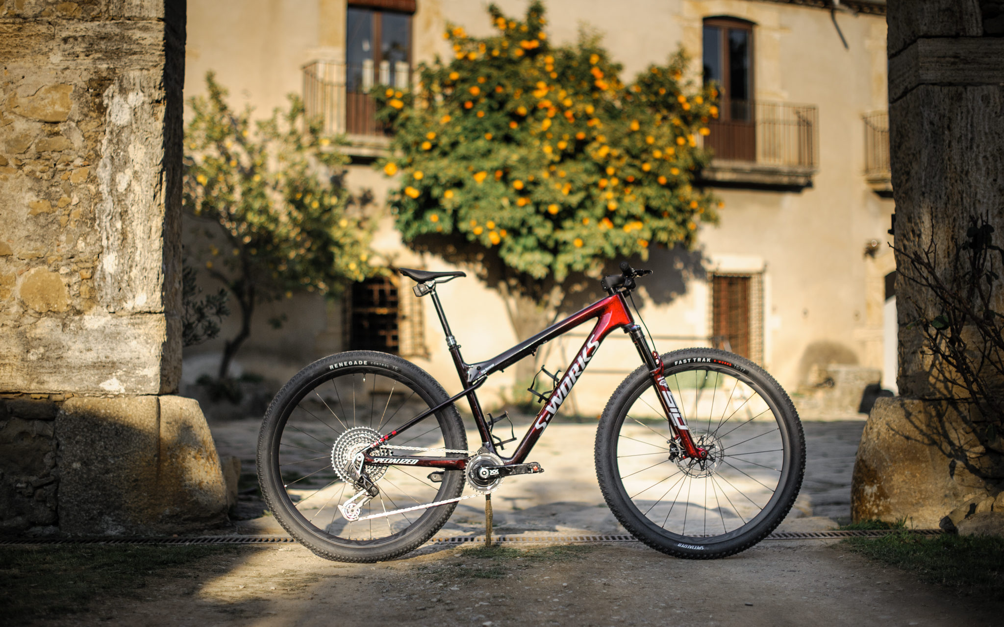 Specialized Epic World Cup : le hardtail à la poubelle ?