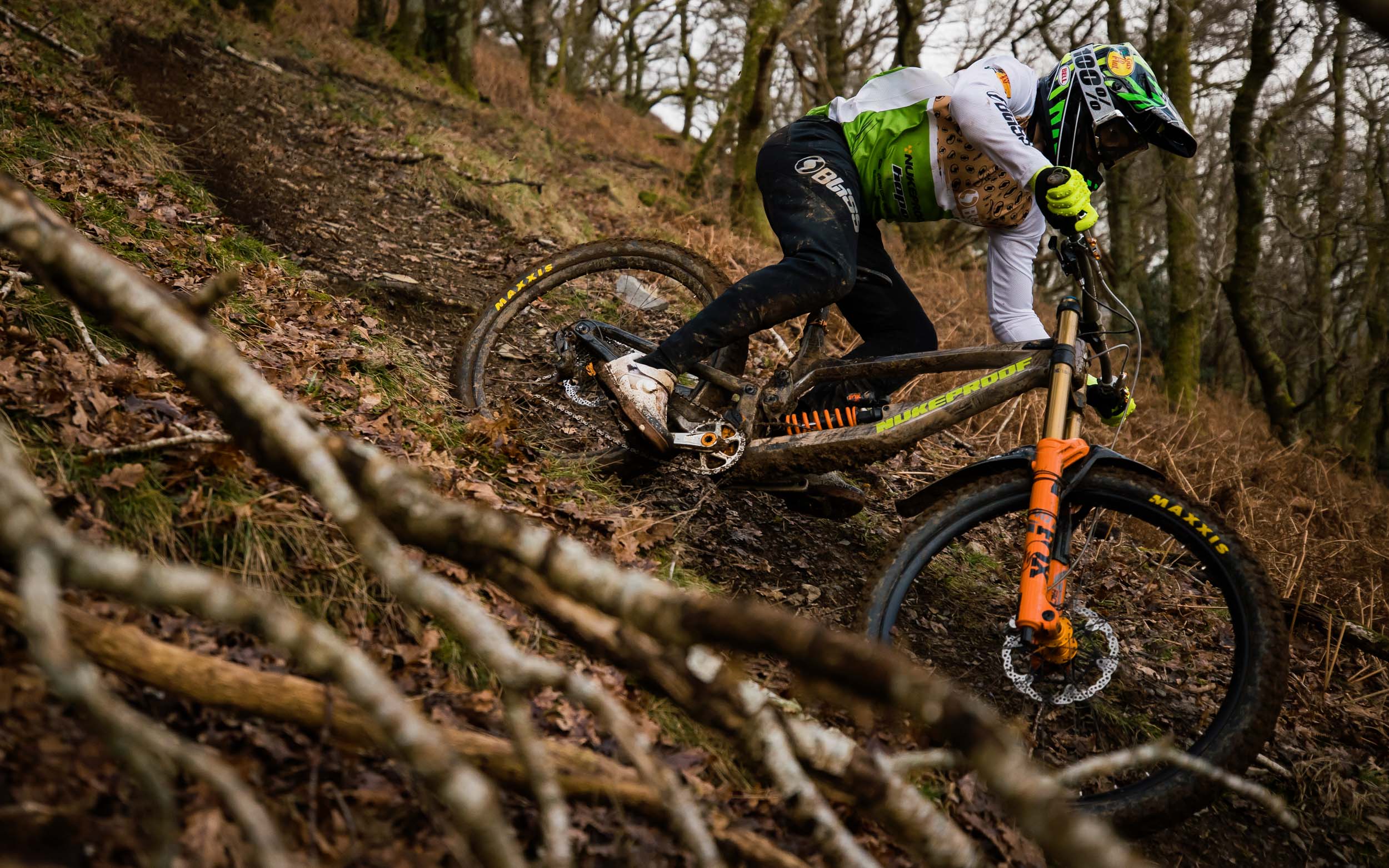 Adam Brayton et le nouveau Nukeproof Dissent carbone