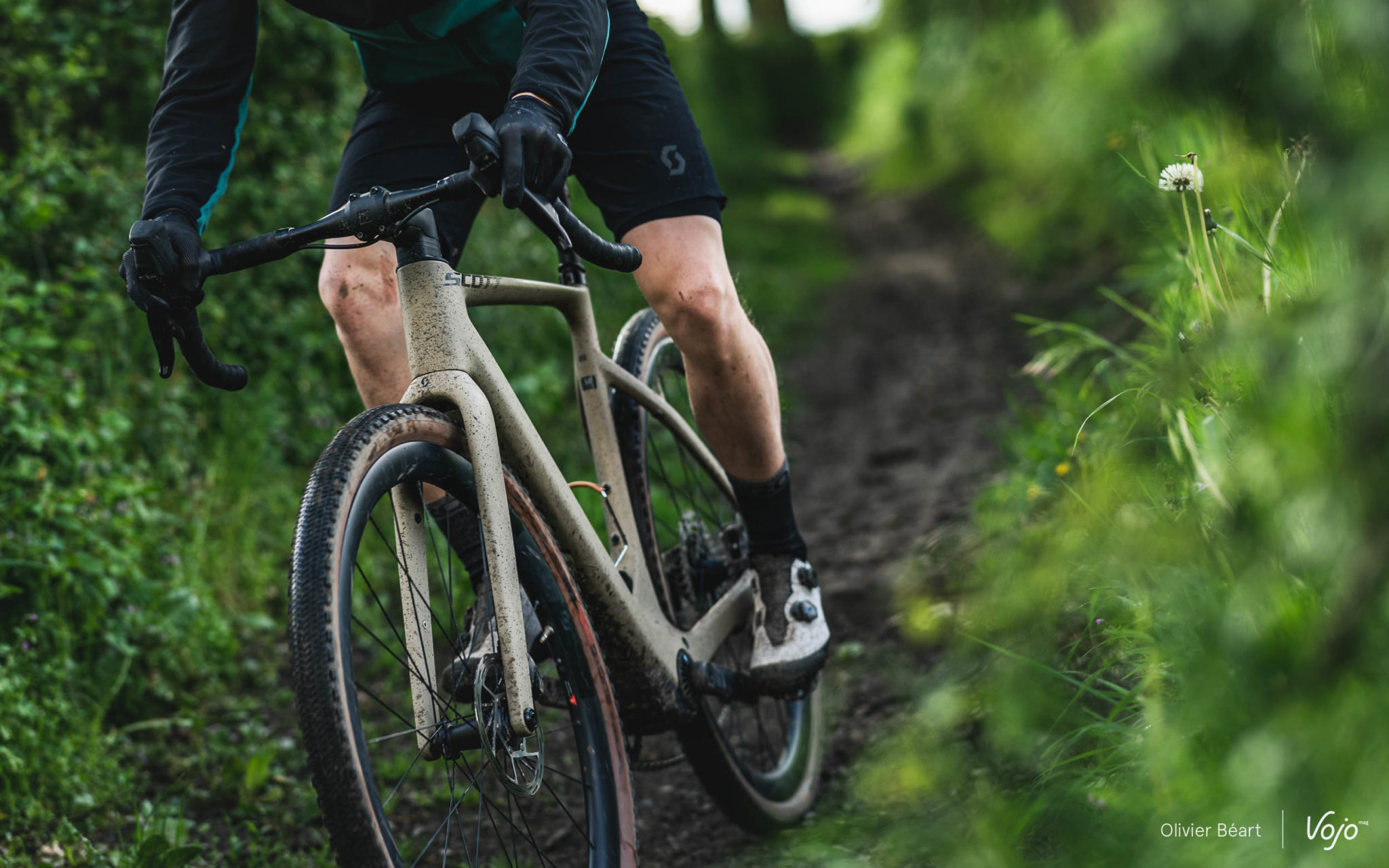 Dossier | Améliorer le confort en gravel : oui, mais comment ?