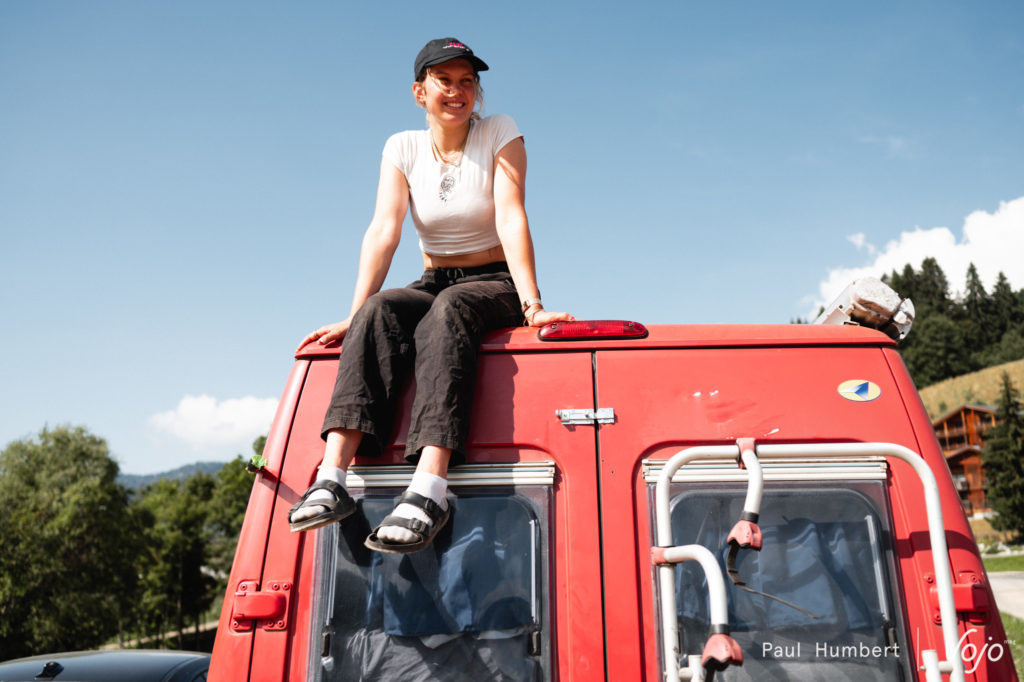 Interview | Zoe Cuthbert : 22 ans, un van et des coupes du monde