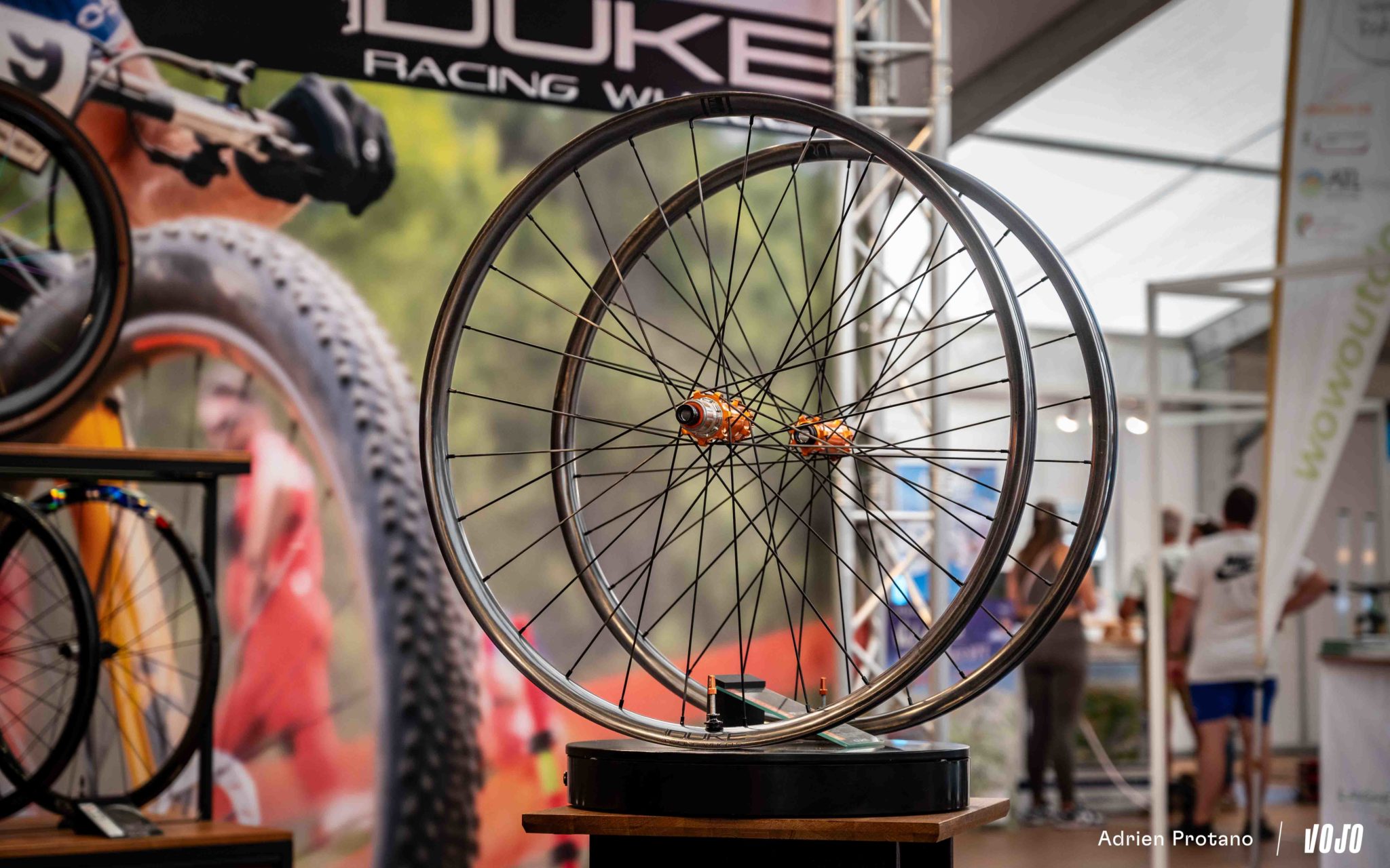 Roc d'Azur 2023 | Balade dans les allées du salon du Roc ⋆ Vojo