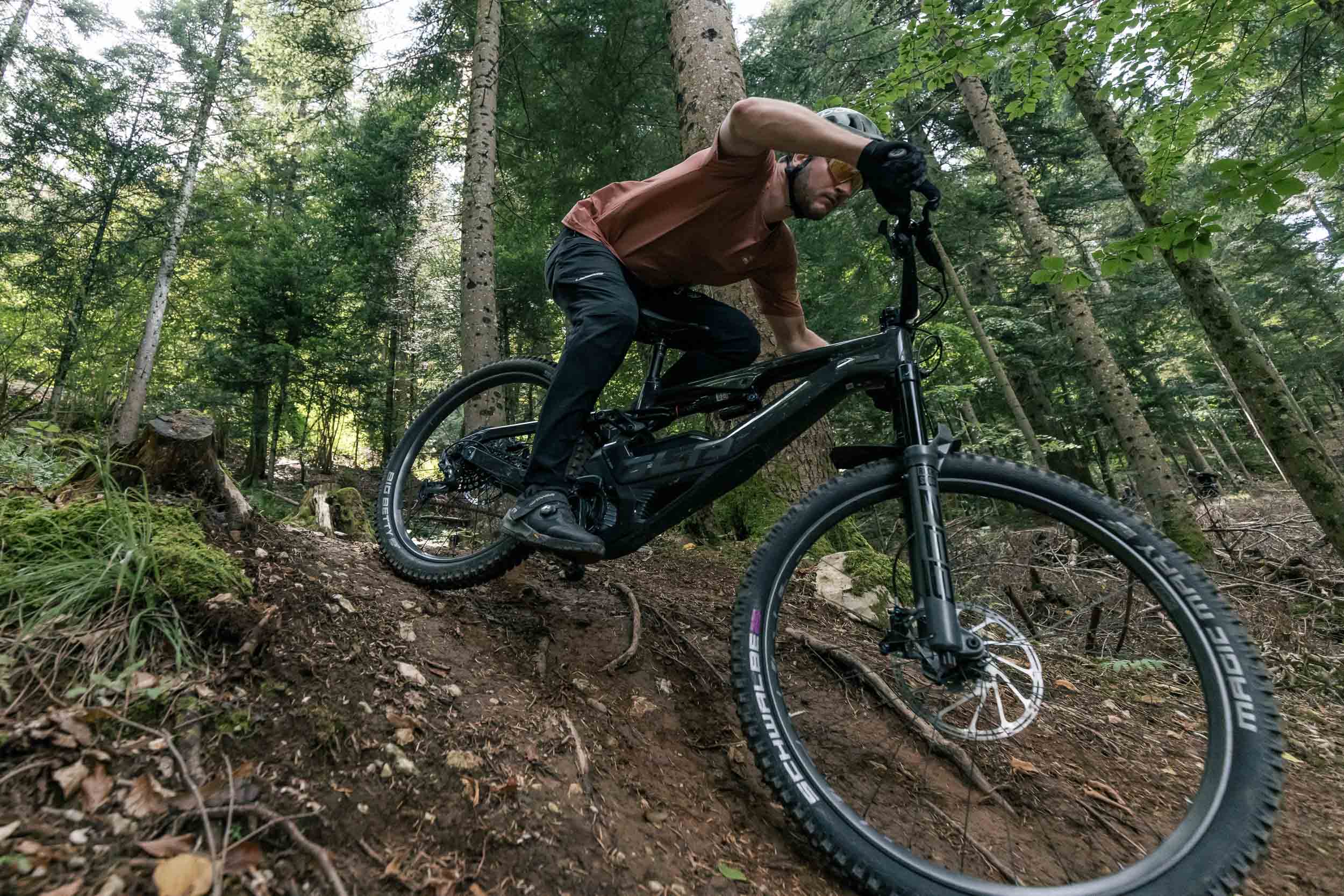 https://www.vojomag.com/app/uploads/2023/10/Lapierre GLP3 copyright Viera Vojomag 67.jpg