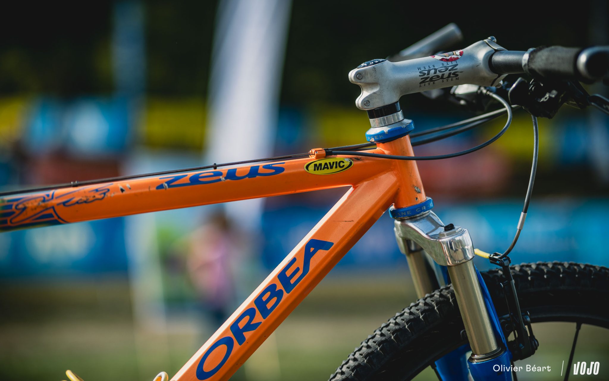 https://www.vojomag.com/app/uploads/2023/12/Orbea Veneto Zeus Team Patrick Trevisan Forestiere VTT Vintage 2023 copyright Beart Vojomag 3 2048x1280.jpg