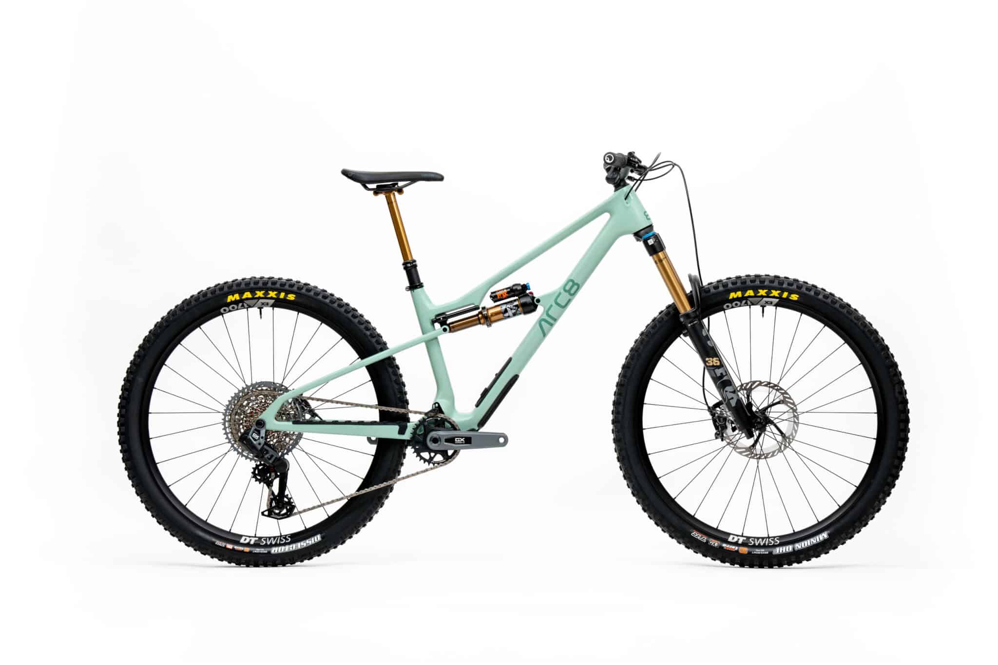 https://www.vojomag.com/app/uploads/2024/01/EXTRA Air Sage Green GX EX 2048x1365.jpg