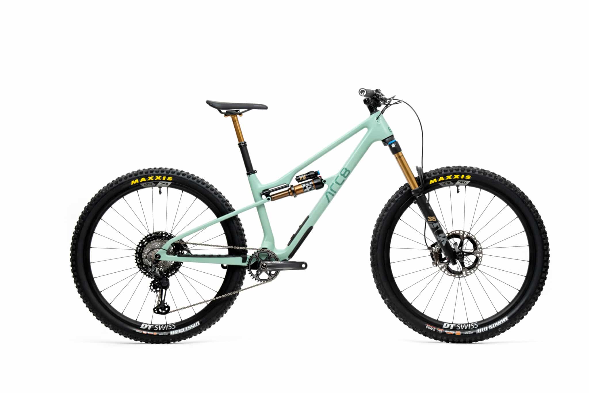 https://www.vojomag.com/app/uploads/2024/01/EXTRA Air Sage Green XTR 2048x1365.jpg