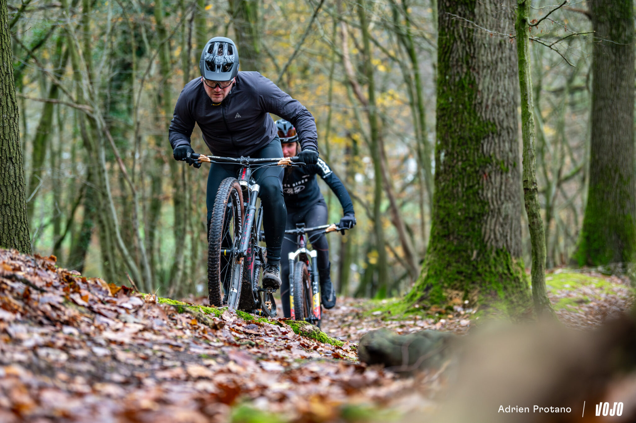 https://www.vojomag.com/app/uploads/2024/01/Rockrider Race 940S Reportage Emeline Detilleux Vojo 2023 AP 60 2048x1363.jpg