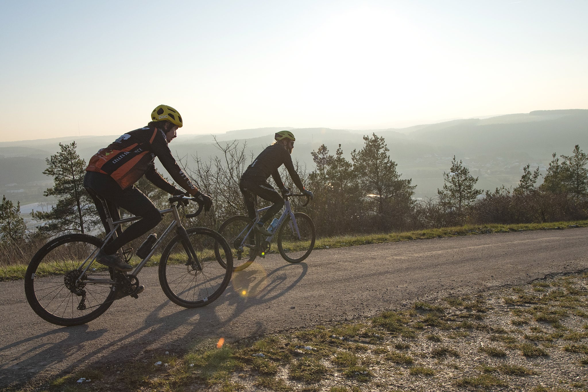 https://www.vojomag.com/app/uploads/2024/01/Tour de France 2024. Gravel chemins blancs 29bd.jpg