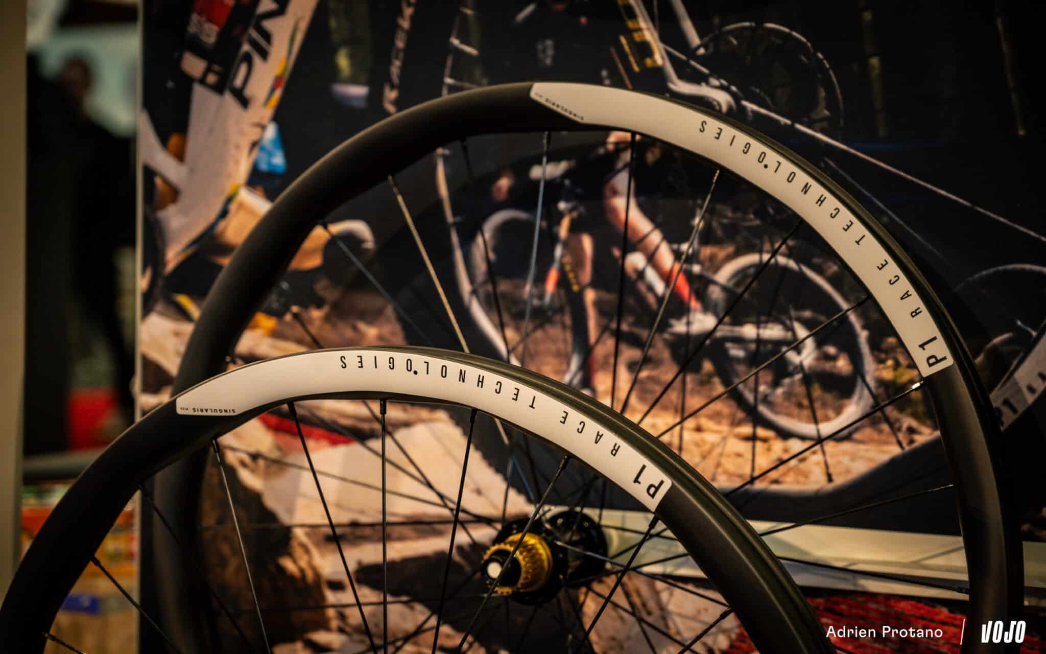 https://www.vojomag.com/app/uploads/2024/01/Velofollies 2024 Vojo 2024 AP 8093 2048x1171.jpg