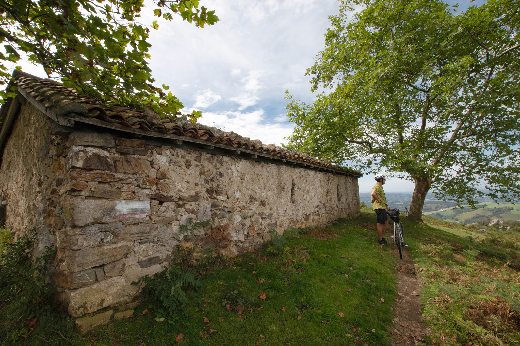 https://www.vojomag.com/app/uploads/2024/02/Gravel Pays basque bergerie.jpg