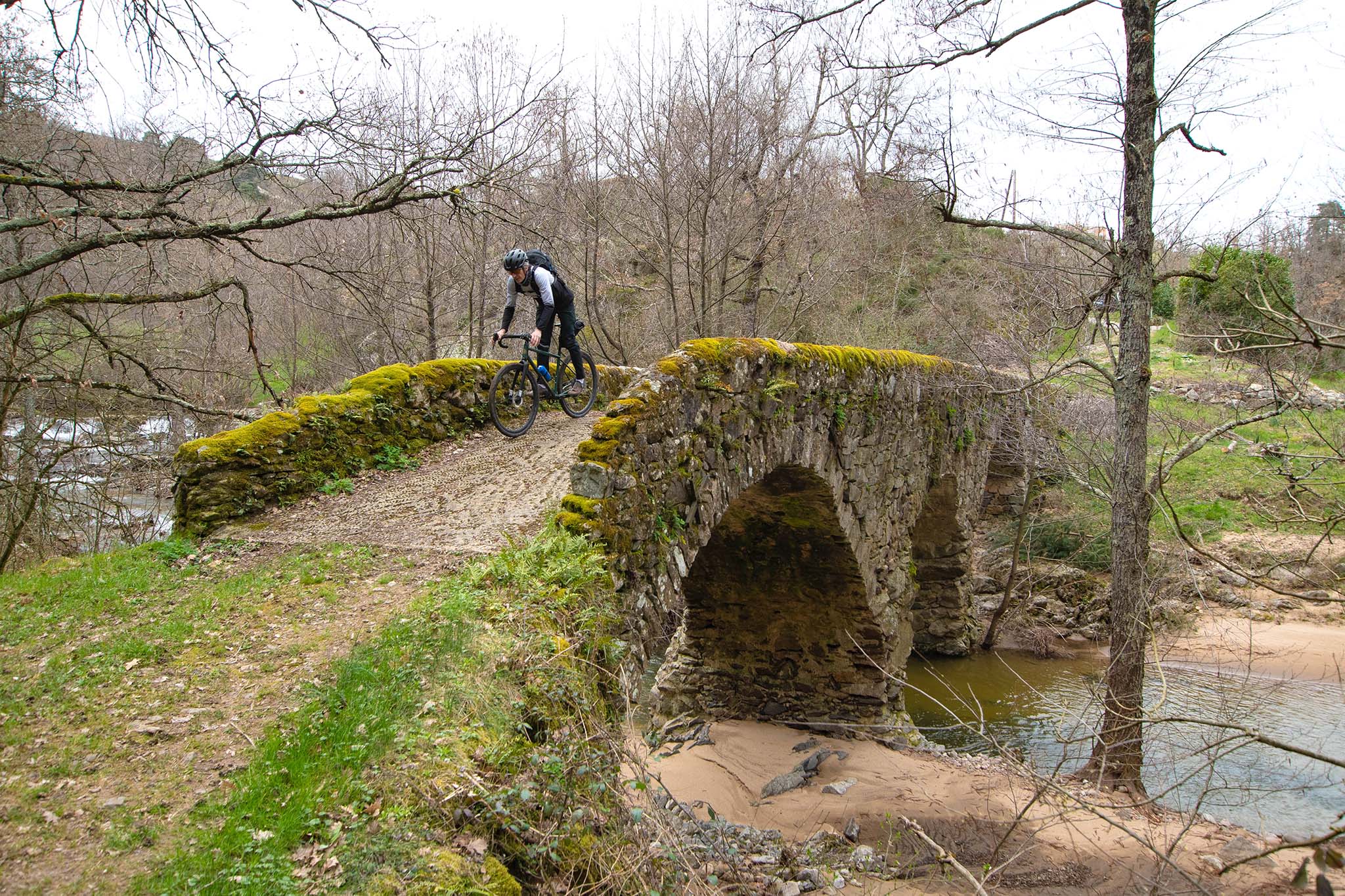 https://www.vojomag.com/app/uploads/2024/03/Ardeche gravel 15.jpg