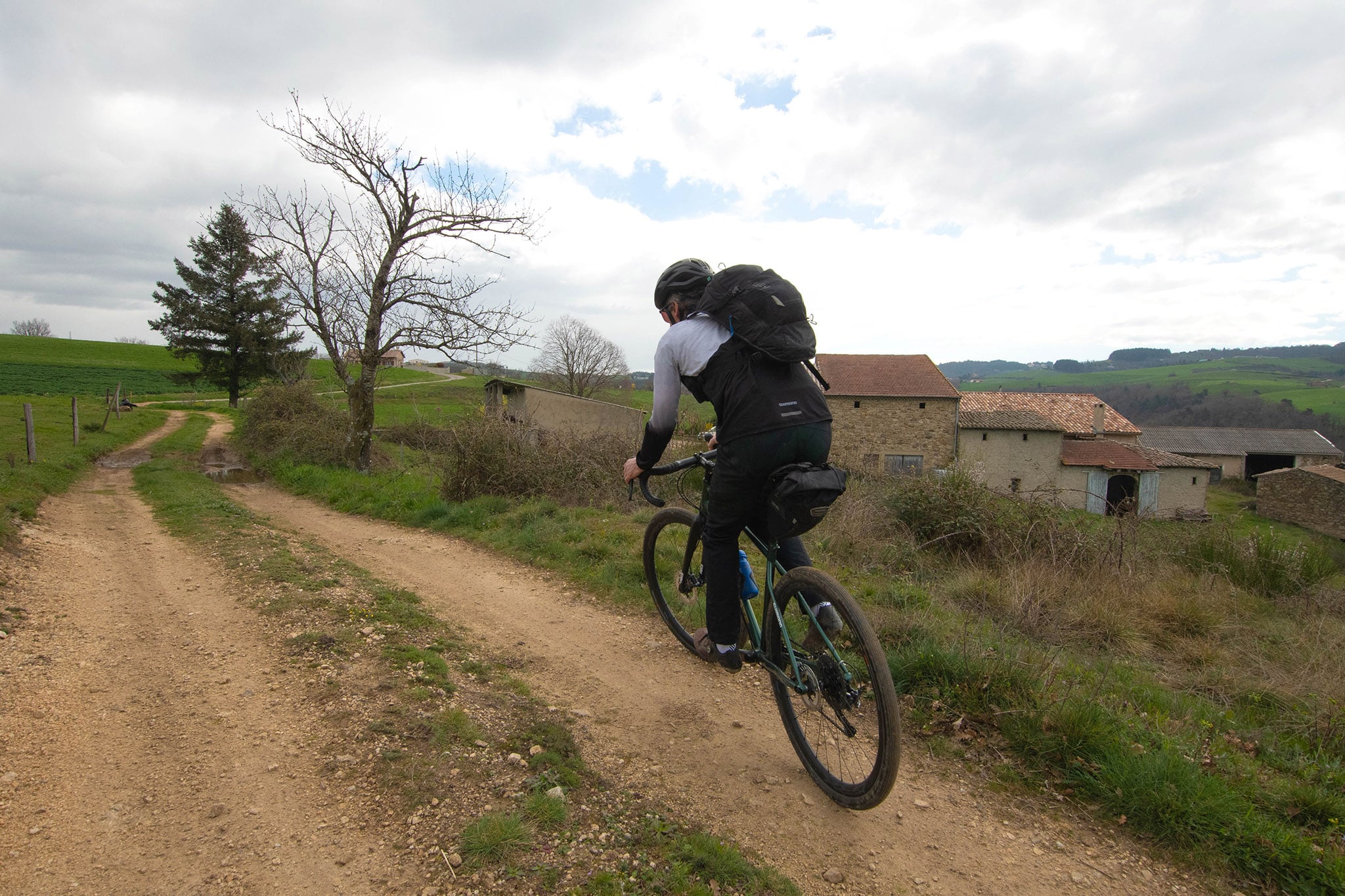 https://www.vojomag.com/app/uploads/2024/03/Ardeche gravel 20.jpg