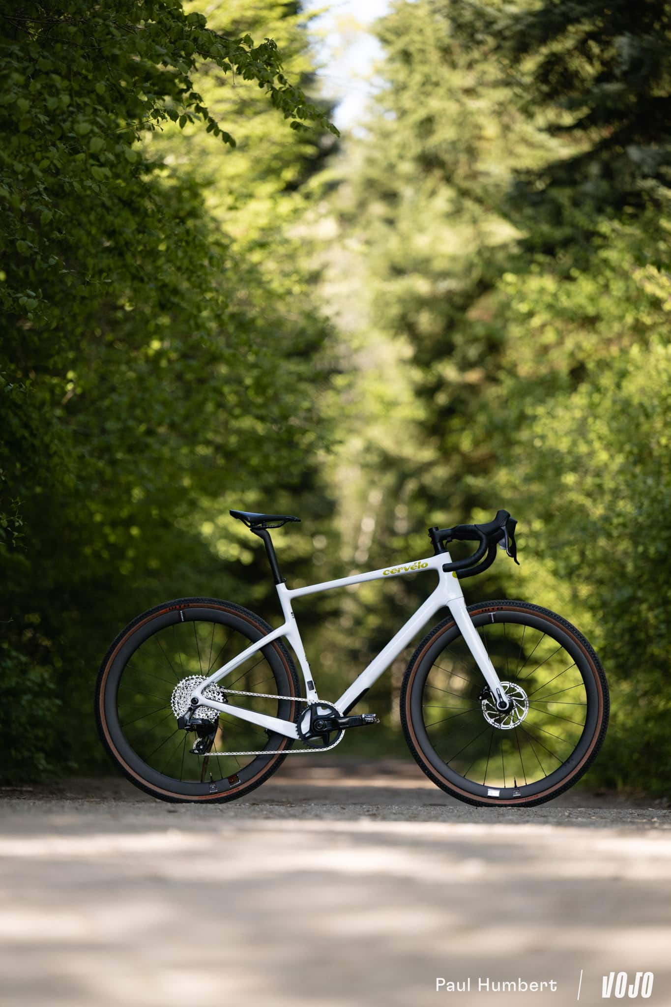 https://www.vojomag.com/app/uploads/2024/04/cervelo aspero test avis nouveaute gravel allroad 2024 vojo paul humbert 18.jpg