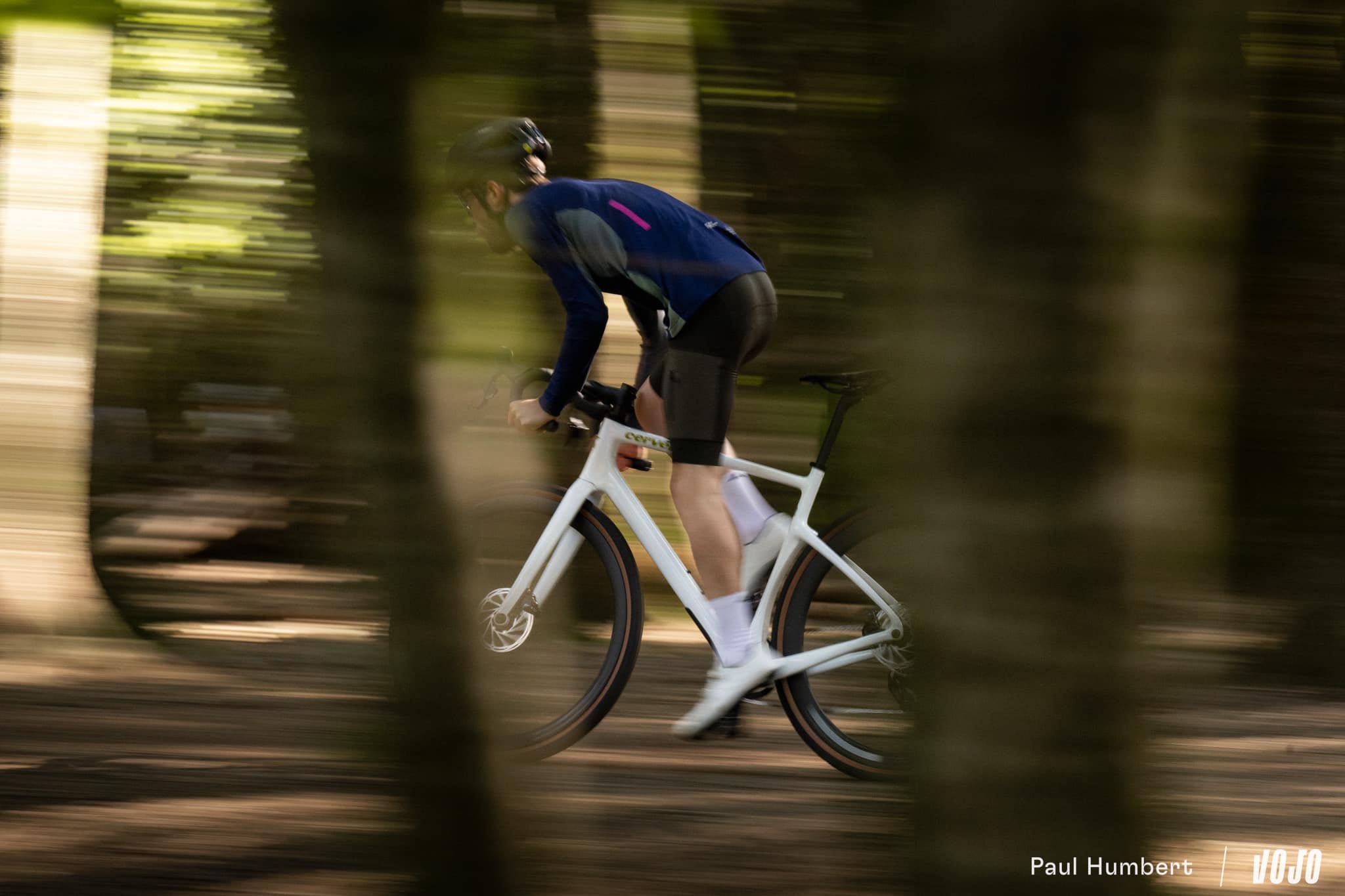 https://www.vojomag.com/app/uploads/2024/04/cervelo aspero test avis nouveaute gravel allroad 2024 vojo paul humbert 54.jpg