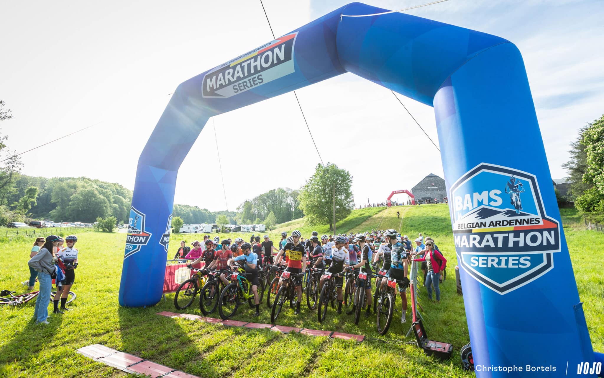 https://www.vojomag.com/app/uploads/2024/05/Vojomag BAMS 2024 Hard n Marathon 5 2048x1280.jpg