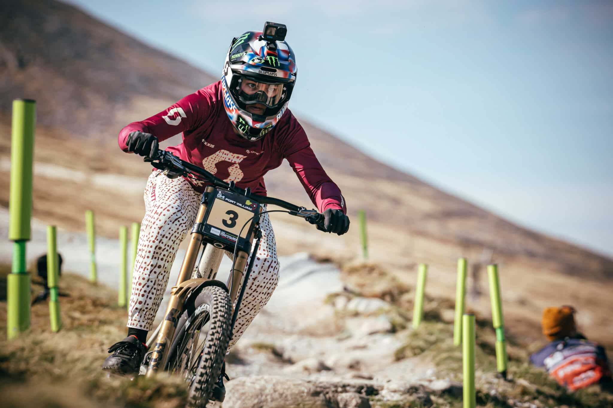 https://www.vojomag.com/app/uploads/2024/05/WC DH Fort William Qualifs. Vojo 1 3 2048x1365.jpg