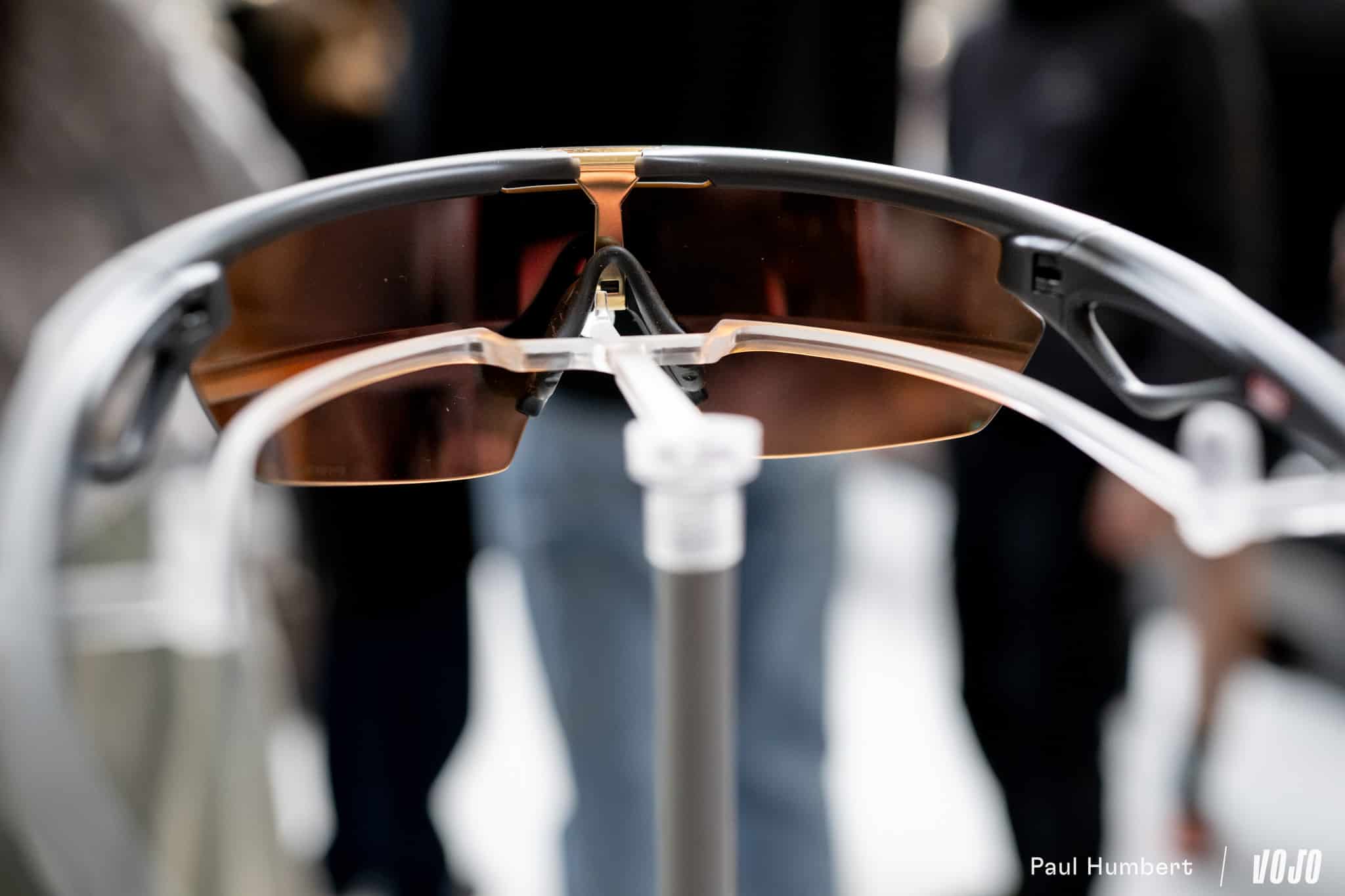 https://www.vojomag.com/app/uploads/2024/05/oakley sphaera hub paris 2024 vojo paul humbert 7.jpg