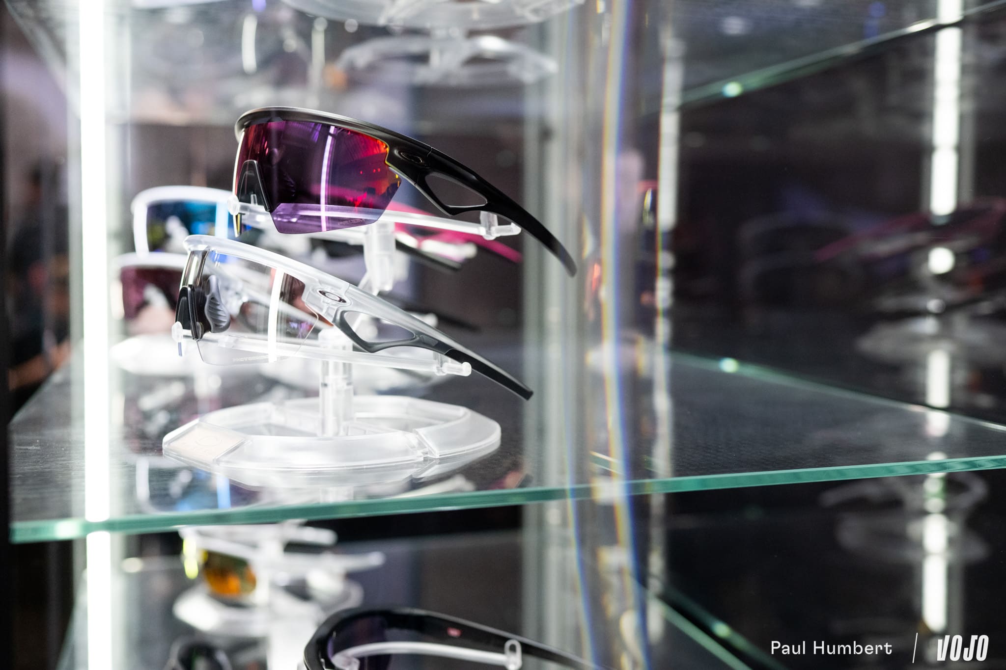 https://www.vojomag.com/app/uploads/2024/05/oakley sphaera hub paris 2024 vojo paul humbert 7.jpg