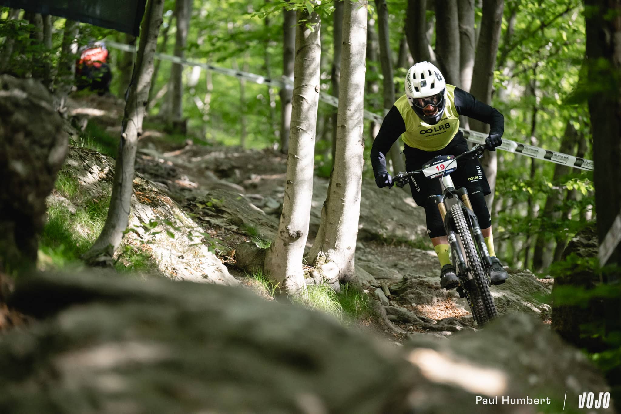 https://www.vojomag.com/app/uploads/2024/05/orbea rise oolab vttae ebike wild damien oton 2024 vojo paul humbert 14.jpg