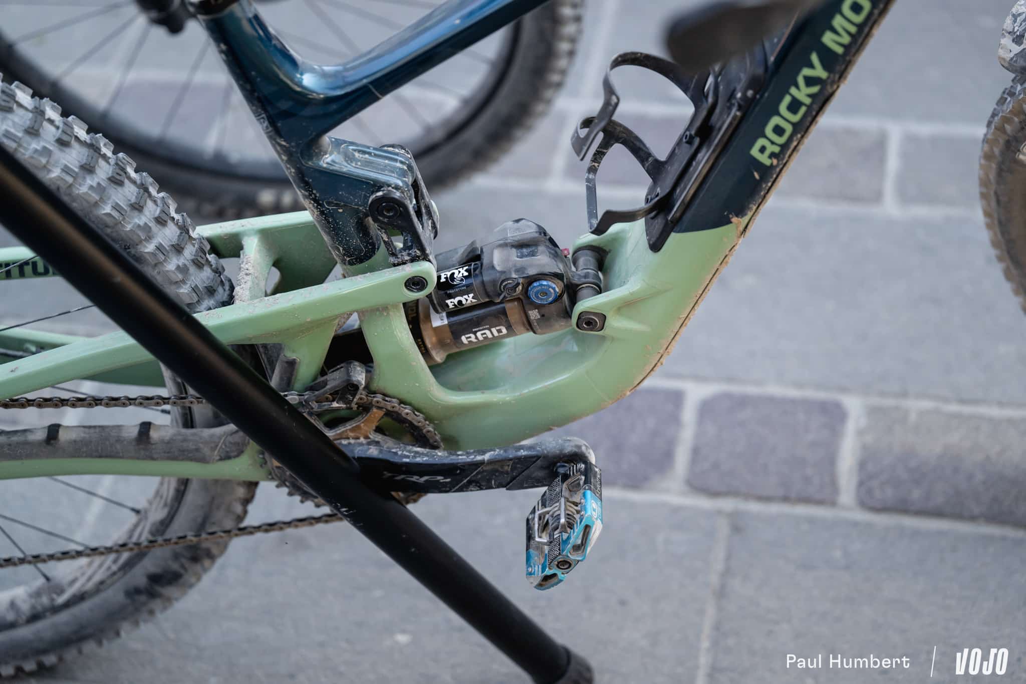 https://www.vojomag.com/app/uploads/2024/05/paddock materiel vtt nouveaute spyshot 2024 vojo paul humbert 18.jpg