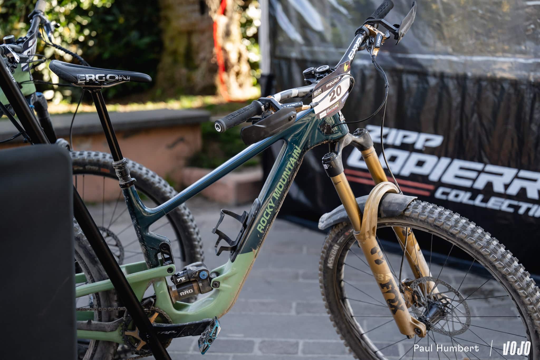https://www.vojomag.com/app/uploads/2024/05/paddock materiel vtt nouveaute spyshot 2024 vojo paul humbert 18.jpg