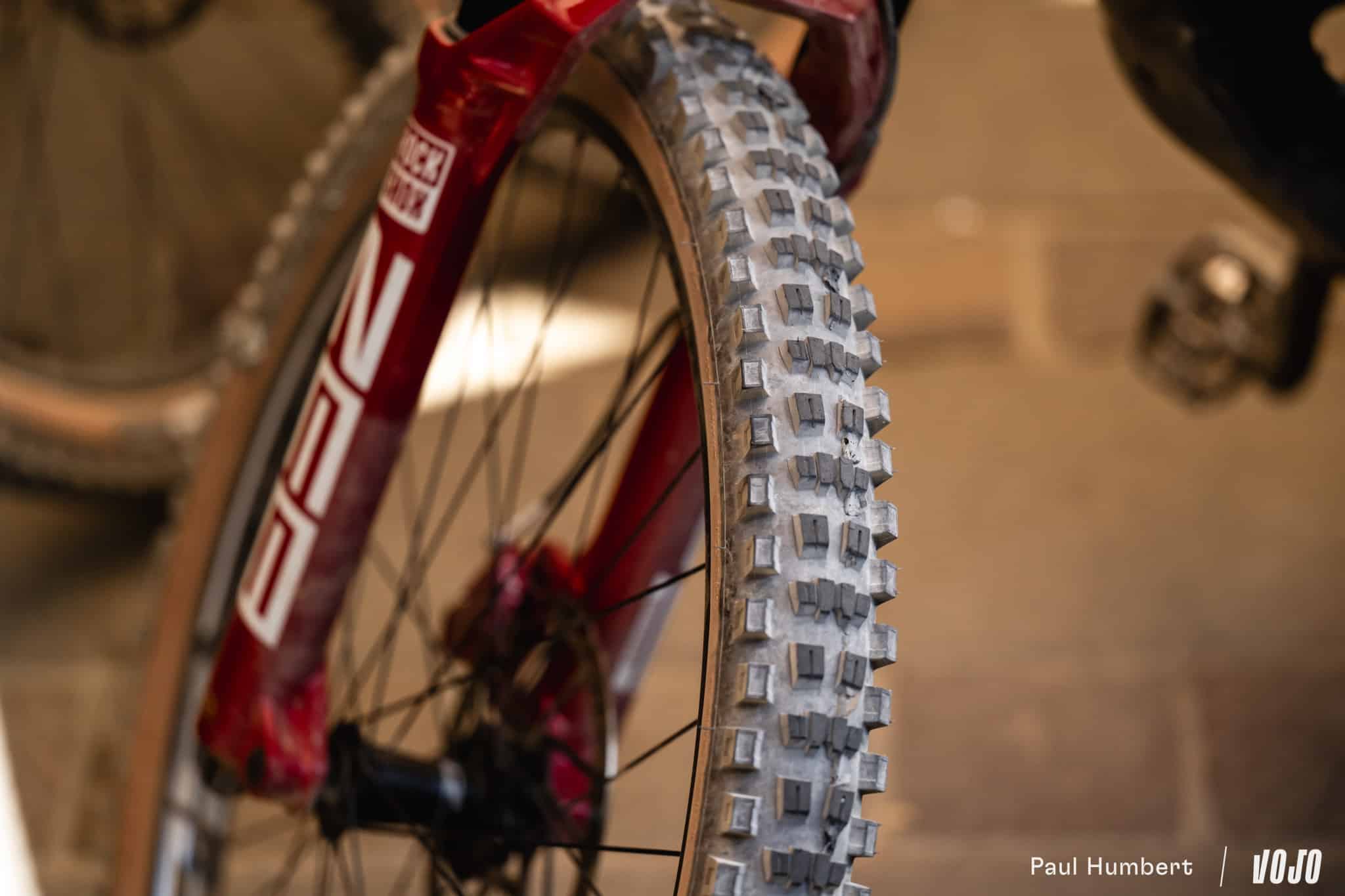 https://www.vojomag.com/app/uploads/2024/05/paddock materiel vtt nouveaute spyshot 2024 vojo paul humbert 22.jpg