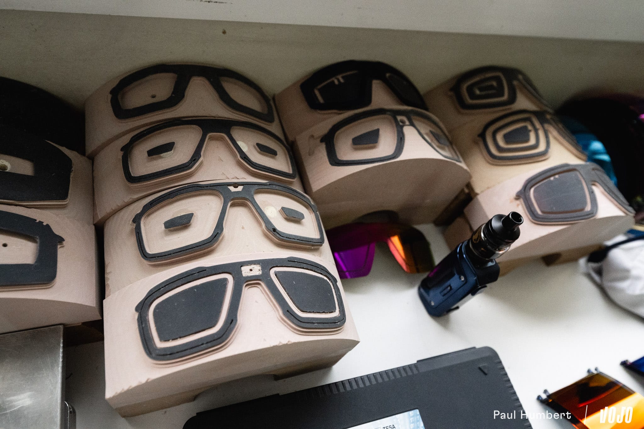 https://www.vojomag.com/app/uploads/2024/05/test julbo forest evo casque vtt lunette longchaumois 2024 vojo paul humbert 25.jpg