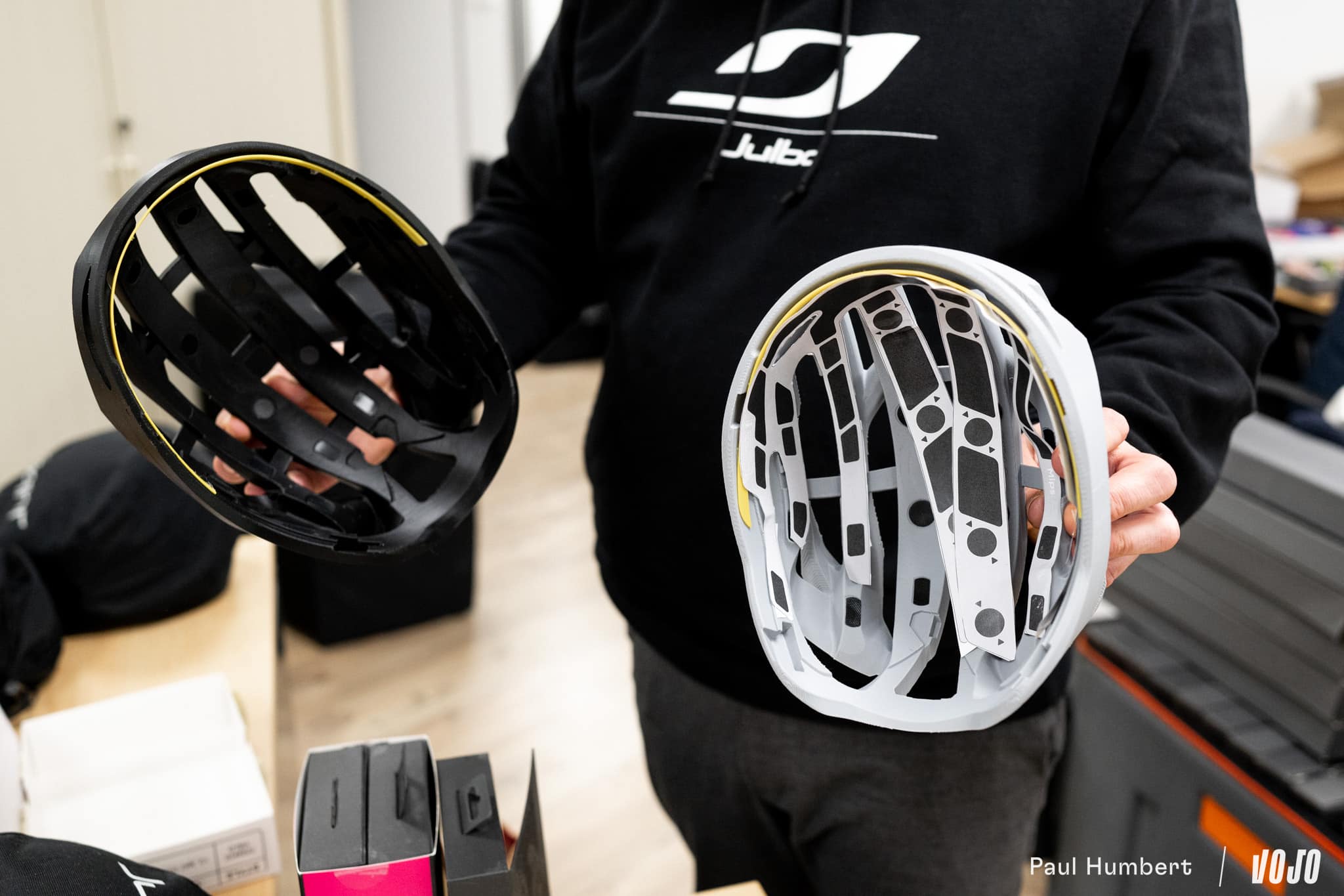 https://www.vojomag.com/app/uploads/2024/05/test julbo forest evo casque vtt lunette longchaumois 2024 vojo paul humbert 10.jpg