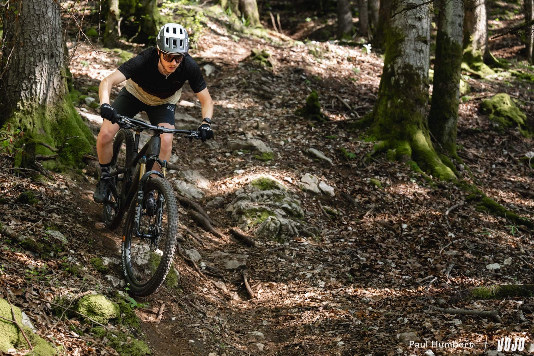 https://www.vojomag.com/app/uploads/2024/05/test nouveau lapierre zesty vtt 2024 vojo paul humbert 105.jpg