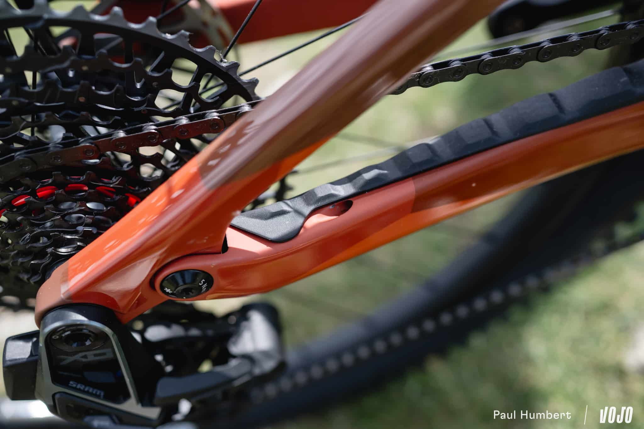 https://www.vojomag.com/app/uploads/2024/05/test nouveau lapierre zesty vtt 2024 vojo paul humbert 37.jpg