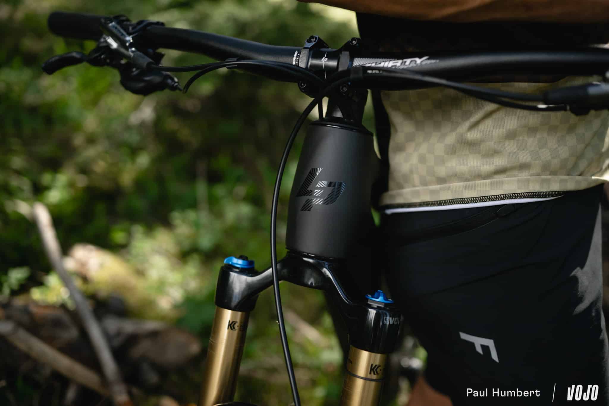 https://www.vojomag.com/app/uploads/2024/05/test nouveau lapierre zesty vtt 2024 vojo paul humbert 95.jpg