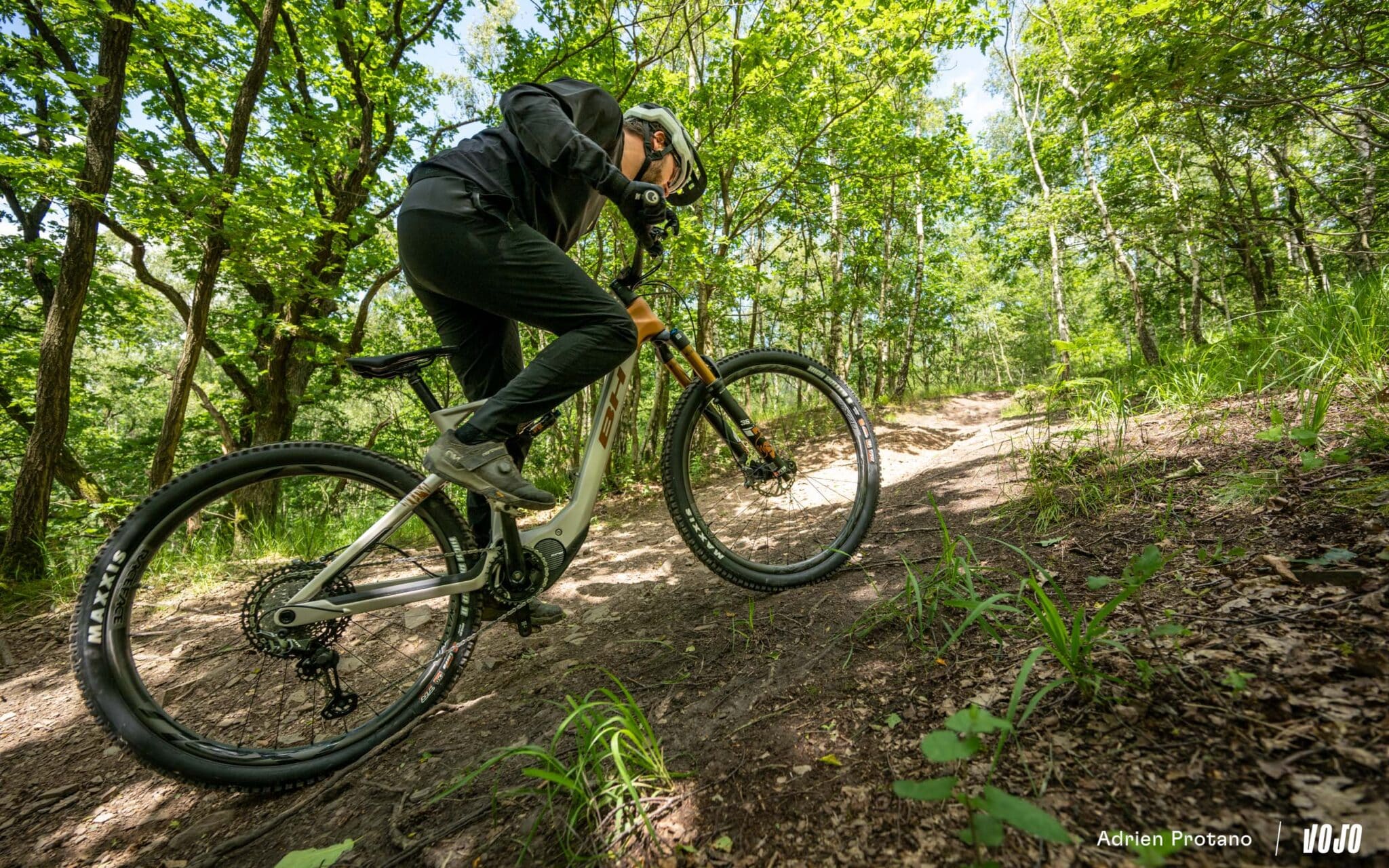 https://www.vojomag.com/app/uploads/2024/06/BH iLynx SL Trail 2024 Test Vojo A.Protano 1 28 2048x1280.jpg