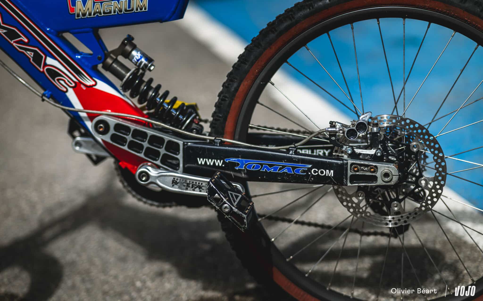 https://www.vojomag.com/app/uploads/2024/06/Passportes 2024 Expo vtt vintage DH - Copyright Olivier Beart Vojo Magazine 5 2048x1280.jpg