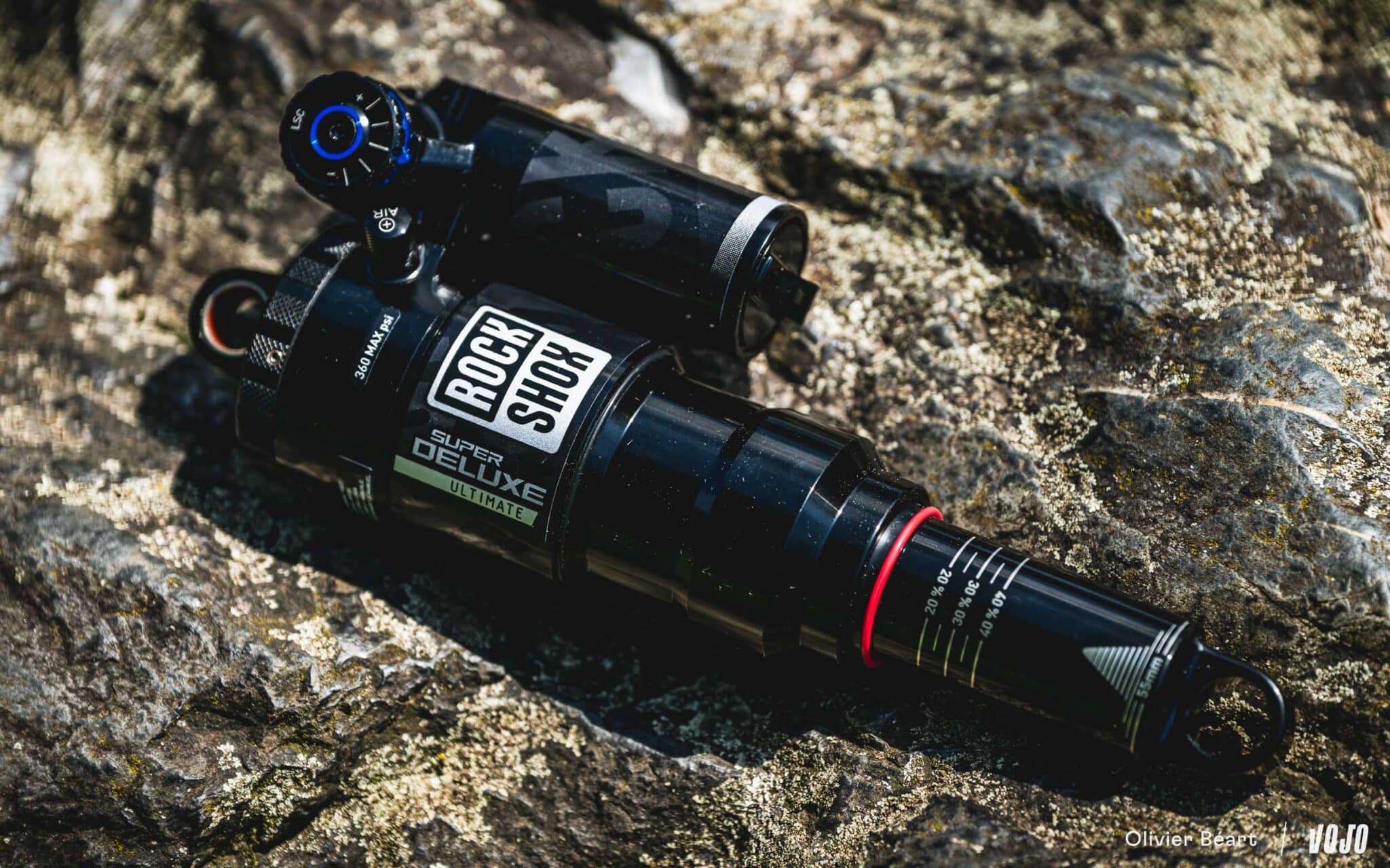 https://www.vojomag.com/app/uploads/2024/06/RockShox Super Deluxe Ultimate 2025 test Essai Avis Olivier Beart Vojo Magazine 5 2048x1280.jpg