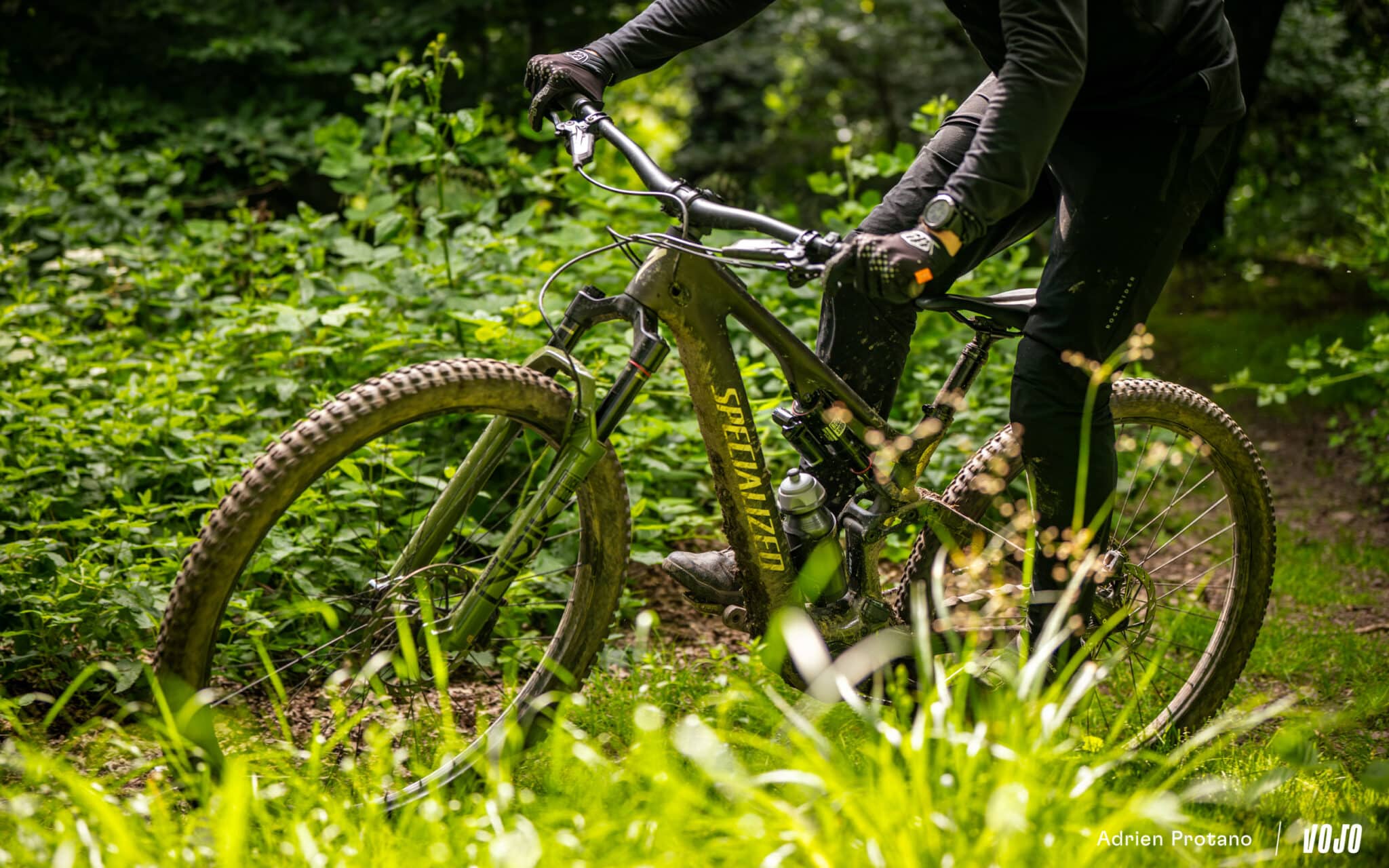 https://www.vojomag.com/app/uploads/2024/06/rock shox my 25 charger 3 1 vivid coil test 2024 vojo paul humbert 26.jpg