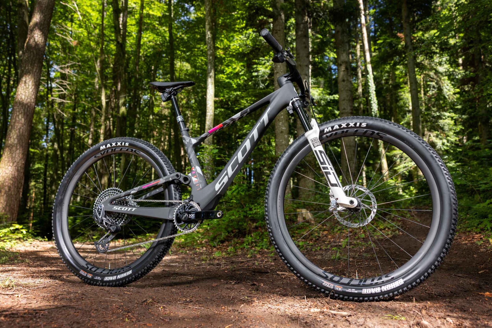 https://www.vojomag.com/app/uploads/2024/06/SPARK RC WC EVO SCOTT 2024 PHOTO BY MICHAELRIEHLE 15 2048x1366.jpg