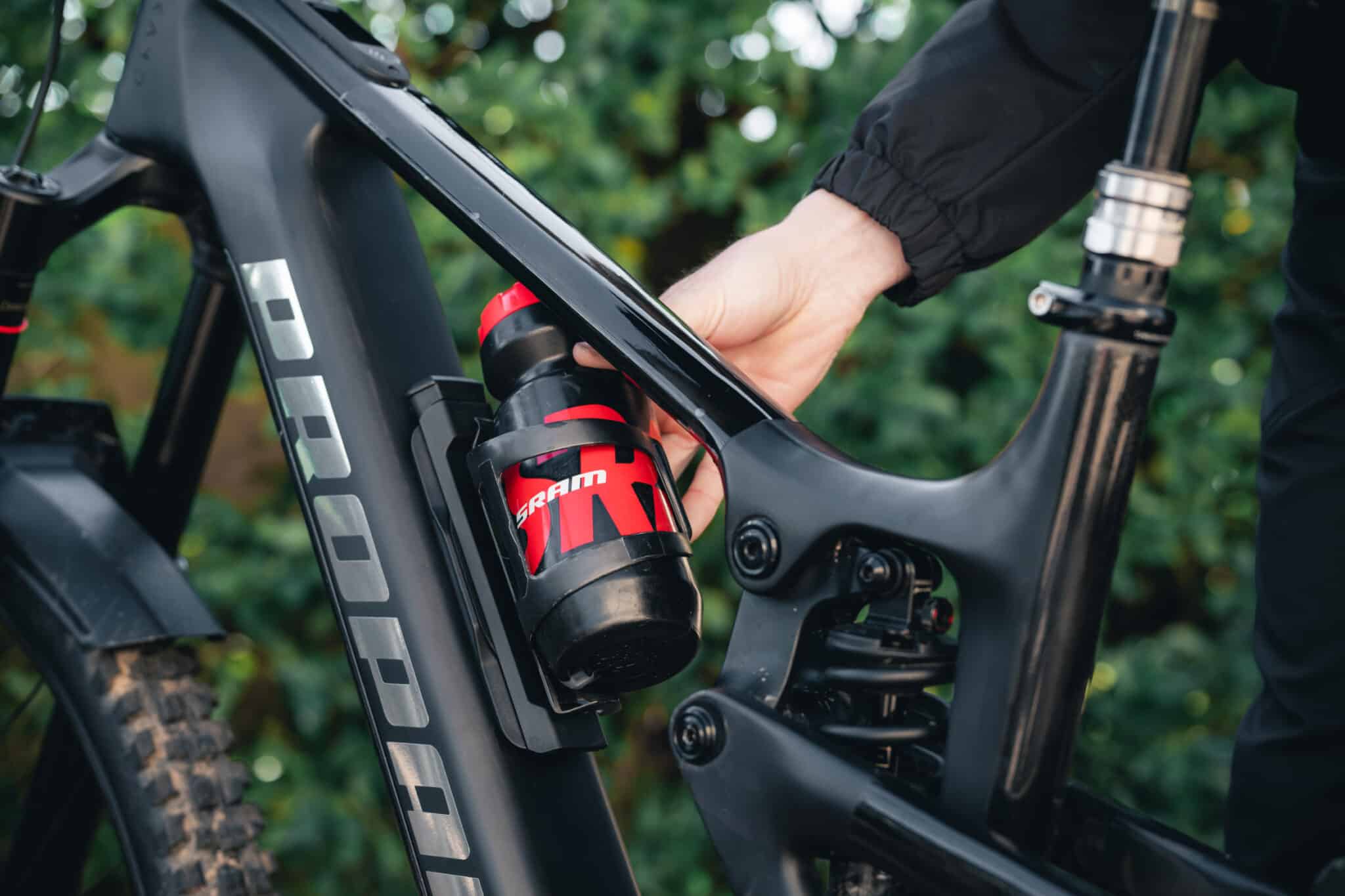 https://www.vojomag.com/app/uploads/2024/06/Sram Eagle Powertrain Range Extender 2024 Vojo A.Protano 4 2048x1365.jpg