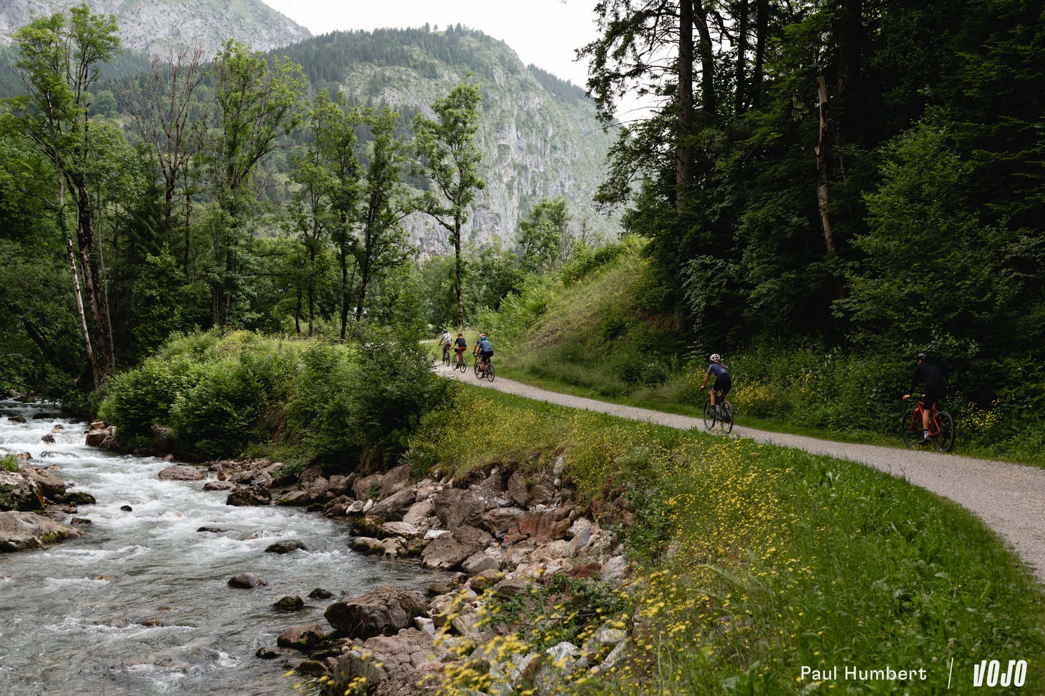 https://www.vojomag.com/app/uploads/2024/06/pass portes du soleil chatel gravel 2024 vojo paul humbert 30.jpg