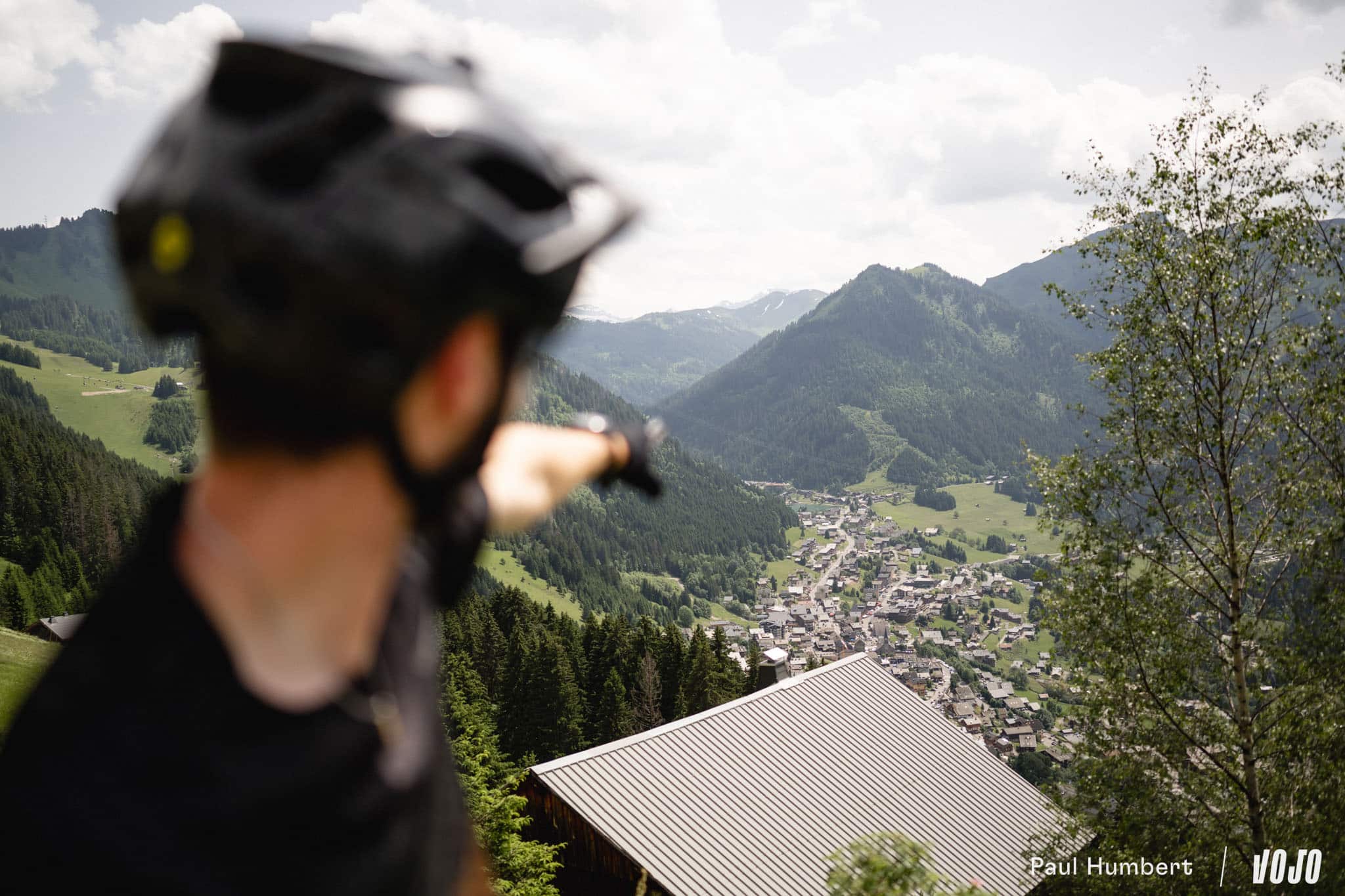 https://www.vojomag.com/app/uploads/2024/06/pass portes du soleil chatel rando vtt 2024 vojo paul humbert 39.jpg