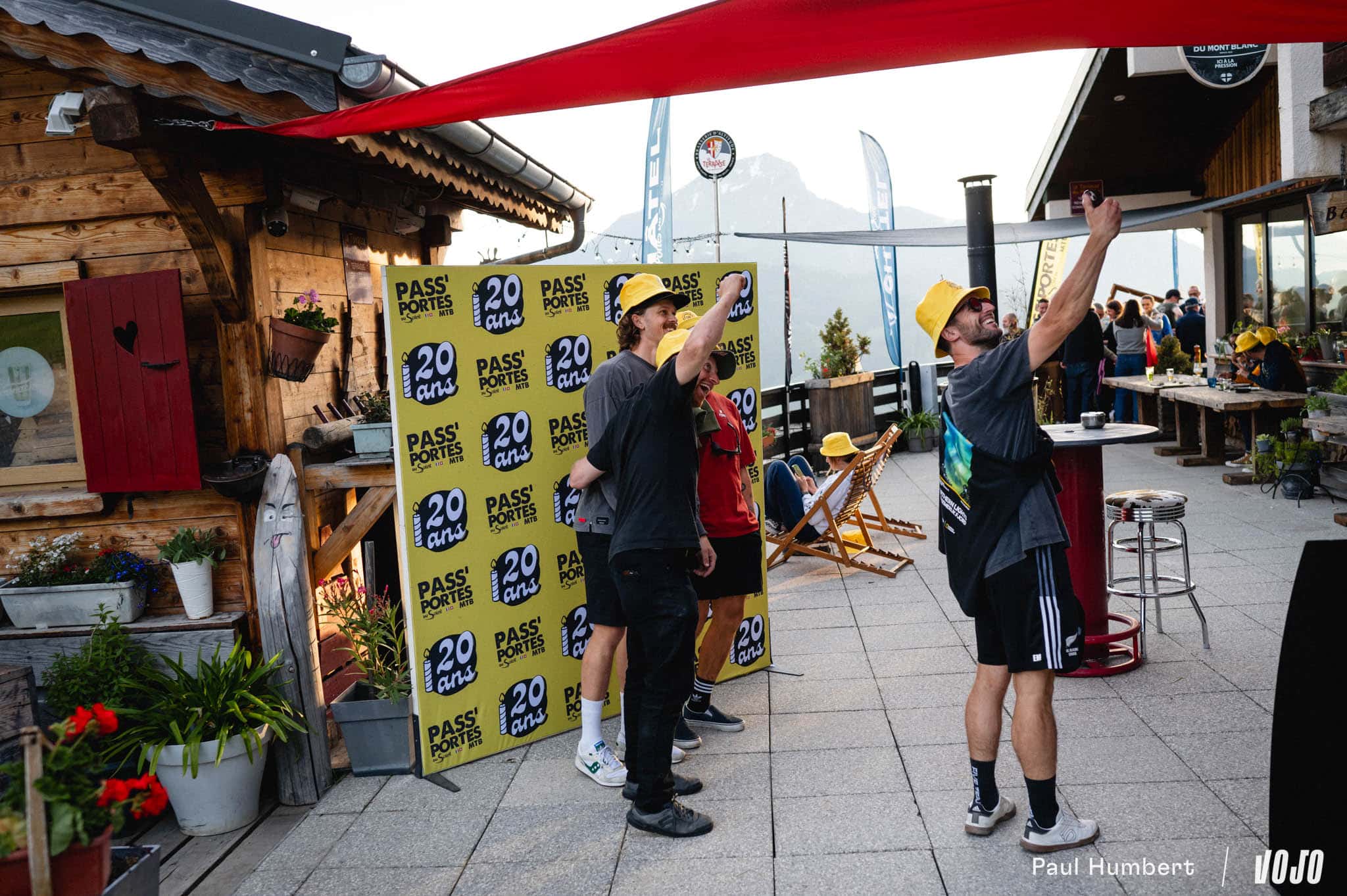https://www.vojomag.com/app/uploads/2024/06/pass portes du soleil chatel rando vtt 2024 vojo paul humbert 3.jpg